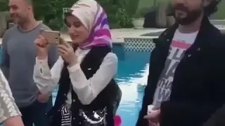 احتفال نيهان وكادر مسلسل حب الاعمى بنجاح المسلسل 