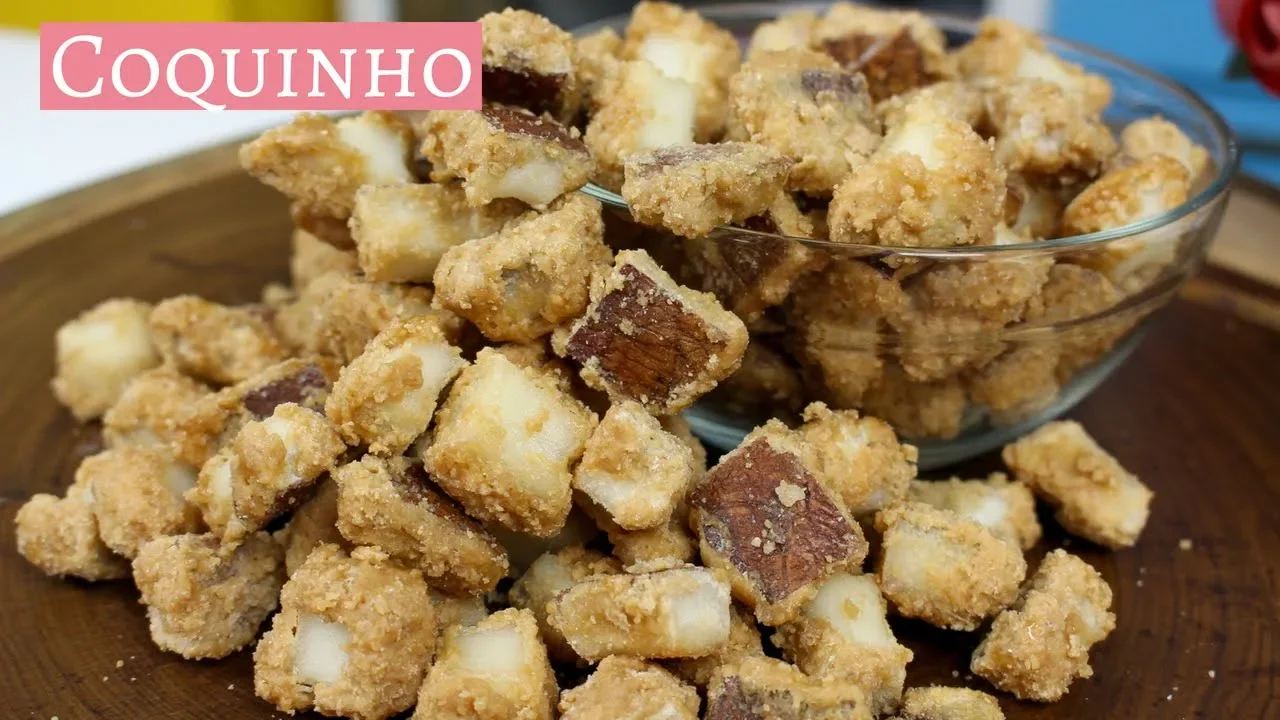 Ingredientes 1 e 1/2 xícara de amendoim torrado , sem pele e sem sal (250 gramas) 2 xícaras de açúca. 
