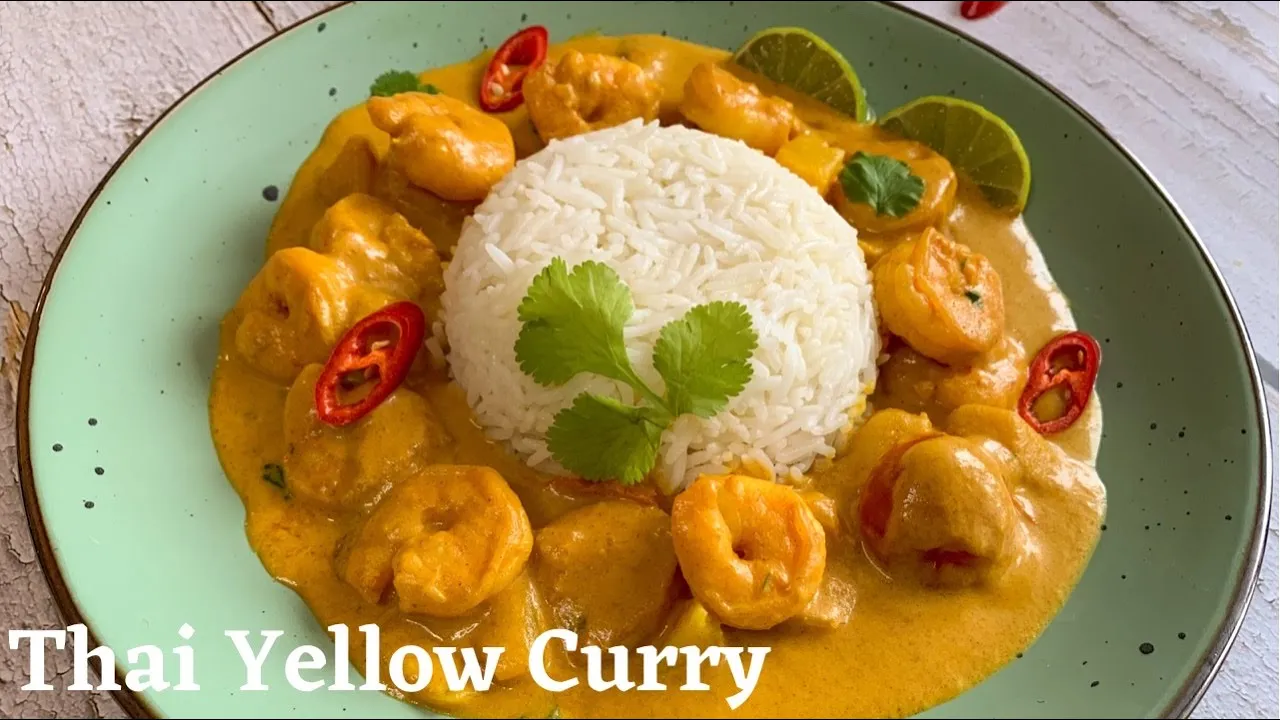 Delicious Thai Yellow Curry | Thai Yellow Curry With Prawns | Prawn Curry