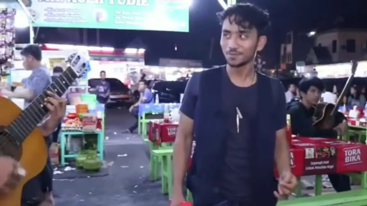 Suara Mirip Judika - Cinta Karena Cinta || Pengamen Asal Medan Mirip Menirukan Suara Judika