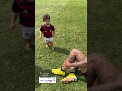 Download MP3 MOMENTO FOFURA!😍 GABIGOL COM FILHO DO EVERTON RIBEIRO!❤️🖤 #shorts #futebol #flamengo