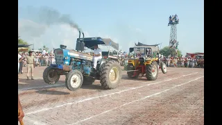 Ford 7000 vs Hindustan tractor tochan mukabla