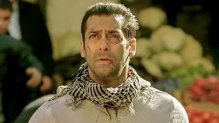 جاسوس هندي بيحب جاسوسه باكستانيه وقرر يواجه كل الدول علشانها لكنها بتغدر بيه لصالح بلدها في النهايه 