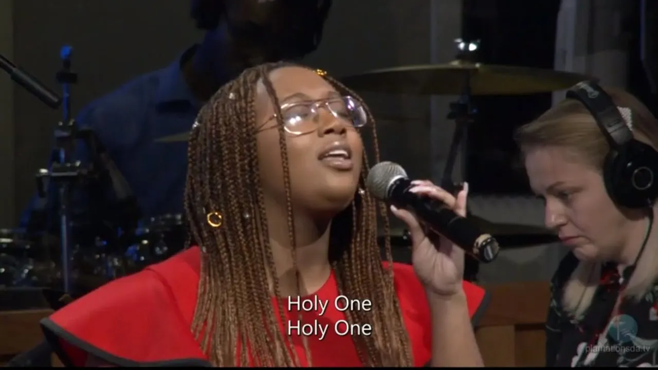 God He Reigns / All I Need Is You Lord Medley (LIVE)