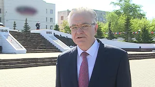 Председатель Законодательного Собрания Омской области возложил цветы к подножию памятника маршалу Жукову