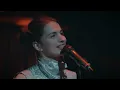 Maya Perest - Karanfil Eker Misin (Official Video)
