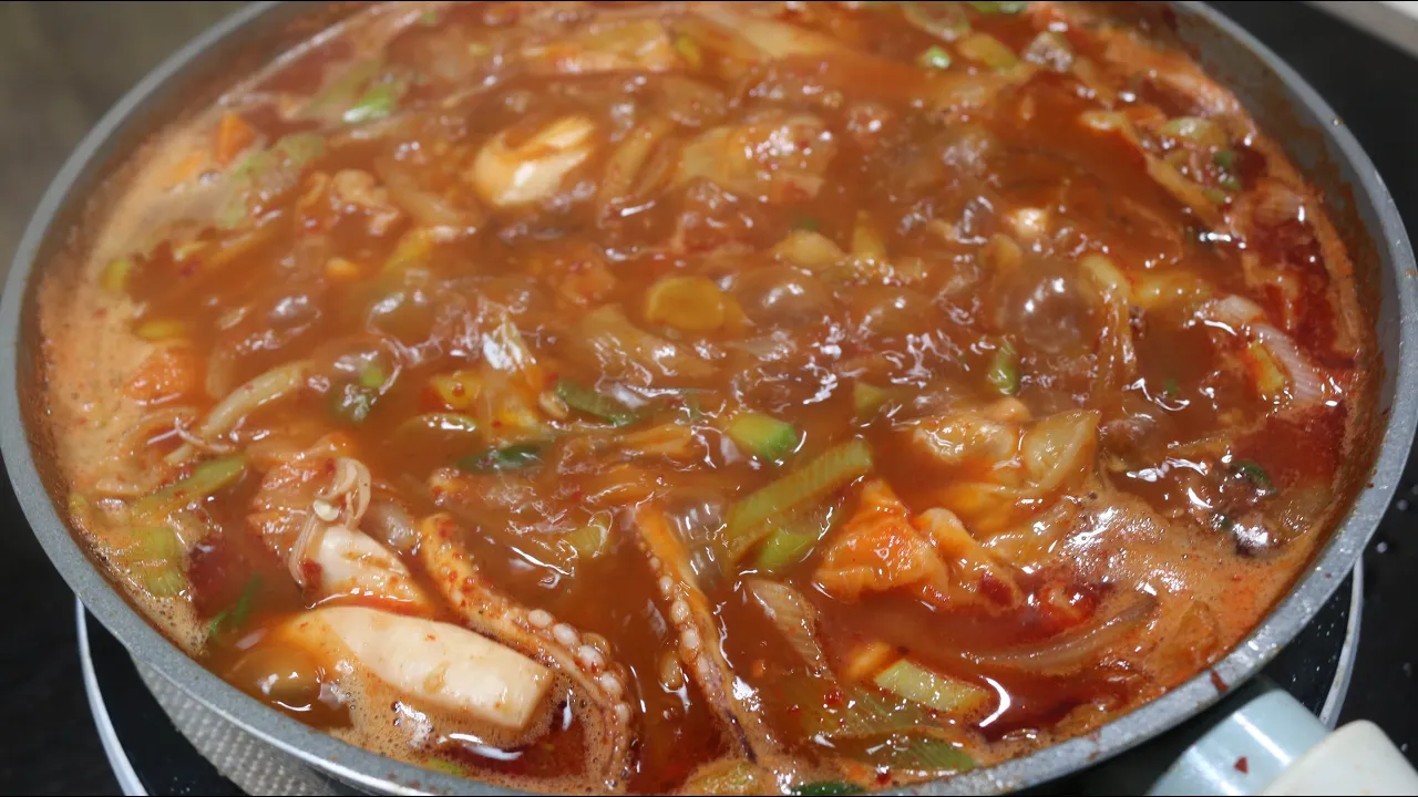 오징어 짬뽕찌개