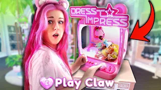 i built a claw machine for dress to impress mystery dolls but w a twist roblox challenge