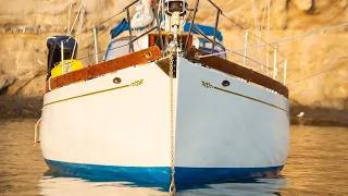 Sailing Avocet | Building our BULWARK!