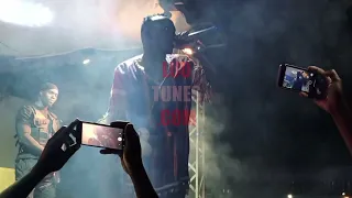 mc young moni pays tribute to late lumix da don dida moses and beepee during his concert