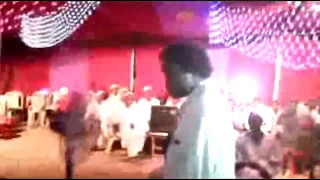 جيتو من وين ياخي انتو   باختصار انتو الله دا  لا بتعرفو لا بتخافو دندنها