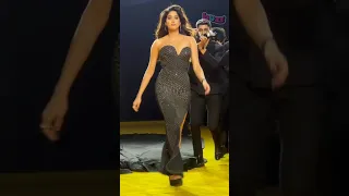 Janhvi Kapoor And Tamanna Katoch Set The Ramp On Fire At LFW 2025 Who Slayed The Ramp The Best  Janhvi Kapoor And Tamanna Katoch Set The Ramp On Fire At LFW 2025 Who Slayed The Ramp The Best