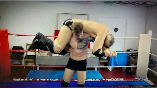 Roberto V Robbie Neill now playing on our watchfighters GBW site