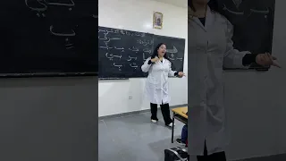 أستاذة مغربية تحول دروس الابتدائي إلى متعة اكسبلور معلمة مدرسة المغرب تعليم 