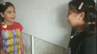Les enfants de Gaza apprennent les salutations en français avec Abir. Octobre 2026
