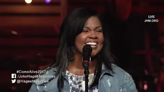 Cece Winans 2017