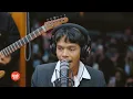 Earl Agustin performs "Tibok" LIVE on Wish 107.5 Bus