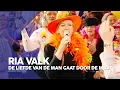 Download Lagu Ria Valk - De liefde van de man gaat door de maag | Sterrenparade