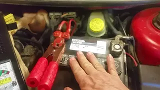 Advance Auto Silver 12V Auto Battery 550 CCA Load test