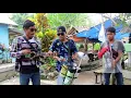 Download Lagu Lihat Aksi Pengamen Ini Membawakan Lagu Rambut Teles. Demi Sesuap Nasi, yang penting halal