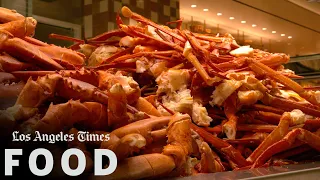 Vegas buffets have reopened and this is what one looks like