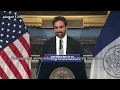 Zohran Mamdani DEBUNKS Mike Johnson s Attacks on Abdul El-Sayed s Medicare for All Plan