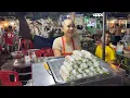 ផ្សារទួលទំពូងពេលល្ងាច / Night Street Food at Toul Tompong Market in Phnom Penh City, Cambodia