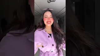 ضحكتها مزيكا 