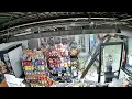 Smash and grab burglaries at two Minneapolis stores early Tuesday