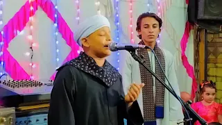 المنشد الصغير عبدالرحمن مكي اماه يا اماه كيف اعيش بعدك هانيئنا ودموع عيني في الفؤاد معزبي القوصية 