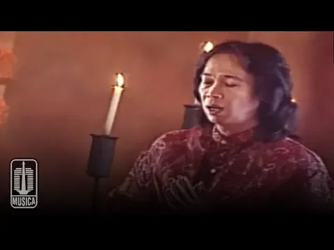 Download MP3 Chrisye - Ketika Tangan dan Kaki Berkata (Official Music Video)
