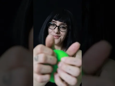 ASMR con pelotita anti estrés 😴