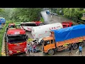 Download Lagu PETAKA TUMPAHAN MINYAK !!! SOPIR \u0026 PKJR PUSING, Kekacauan Memburuk Truk Kesulitan Melewati Tikungan