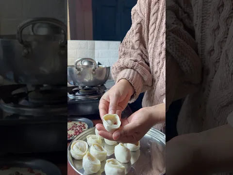 Ek process se do cheezein banalo | Veg steamed momo ya tou Momo Jhol #shorts #youtubeshorts