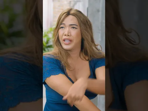 Antara kasihan sama lucu