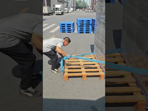 Watch This Smart Worker Slide A Heavy Load To Swap Pallets Without A Forklift