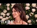 Download Lagu Anne Hathaway on Becoming the Face of Versace | Met Gala 2023 | Vogue