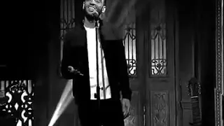 وفين لياليك عمال بناديك مشتاق لعنيك 