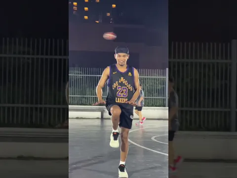 Jong Madaliday playing basketball