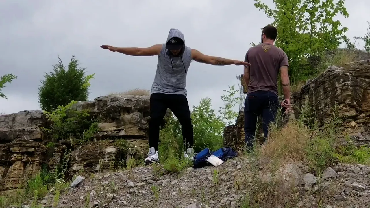 “Pan Caliente” (music video)