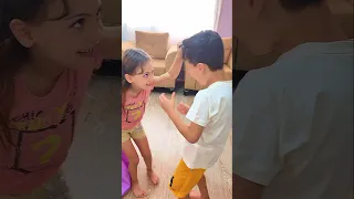 محمد عمل مقلب مع غزل كشفتو              دندنها
