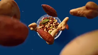            تشكيلة مكسرات ديلوكس   مجرد رأي دندنها