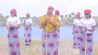 mu makafi ne bamu ganin kowa sai dan musa ft aminu mai daraja