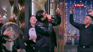 واحد من الناس   أغنية  يا لهوي  ولعت السهرة ليلة رأس السنة مع النجم محمود الليثي   دندنها