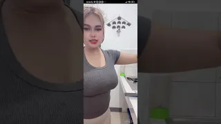 cewek cantik boba gede live bigo sambil masak bikin salah fokus 1 februari 2026