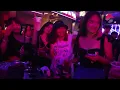 เขาชื่ออะไร - Clash [Live ร้าน SunRoof Air-Space-Bar]