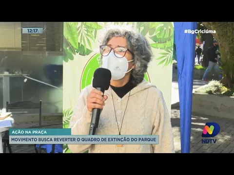 Integrantes do movimento “Salve Morro do Céu” promovem ação na Praça Nereu Ramos