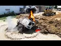 Lagu OMG!! Amazingly Truck Unloading Gone Wrong Cause Ground Collapse Recovery By Bulldozer