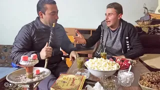  اسمع  متل لمعسل بأيدك سلفيني     حرقيني وريحيني من العذاب     الفنان حسن عبود   دندنها