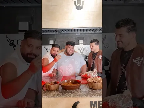 أكل بوزالوف في دقيقة 😂